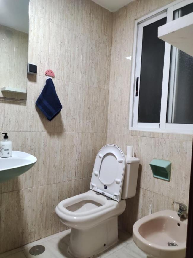 35-3- Комната В Квартире Для Семьи От 1 До 4 Человек В Центре Аликанте 阿利坎特 外观 照片