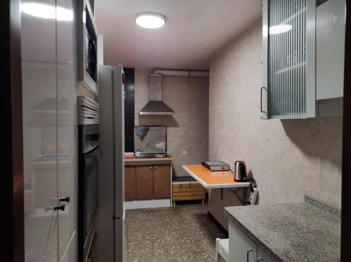 35-3- Комната В Квартире Для Семьи От 1 До 4 Человек В Центре Аликанте 阿利坎特 外观 照片