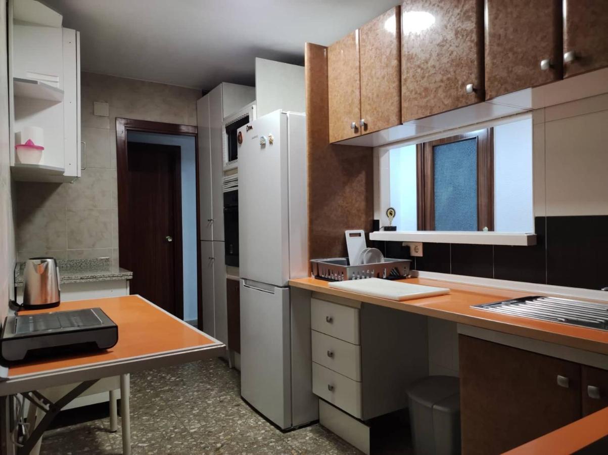 35-3- Комната В Квартире Для Семьи От 1 До 4 Человек В Центре Аликанте 阿利坎特 外观 照片